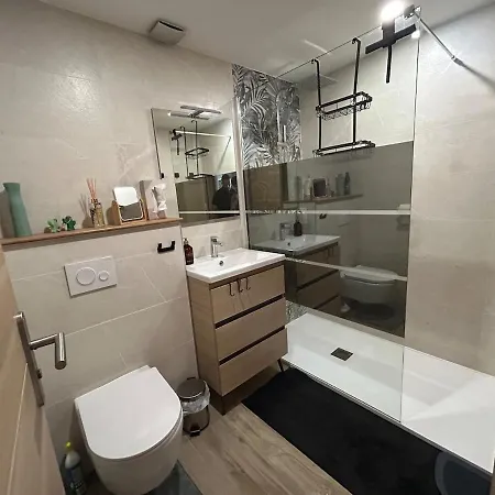 Cosy A 200 M De La Дом отдыха *