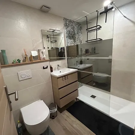 Cosy à 200 M De La Hébergement de vacances